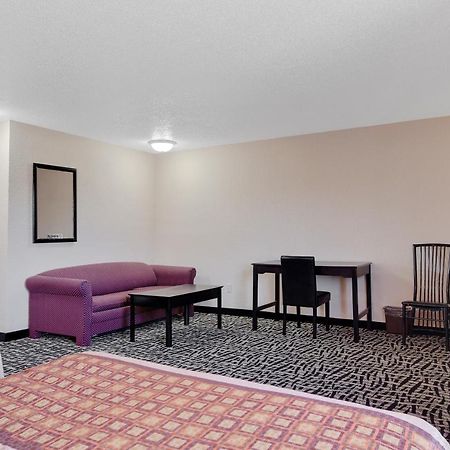Americas Quality Inn & Suites - Finlayson Экстерьер фото