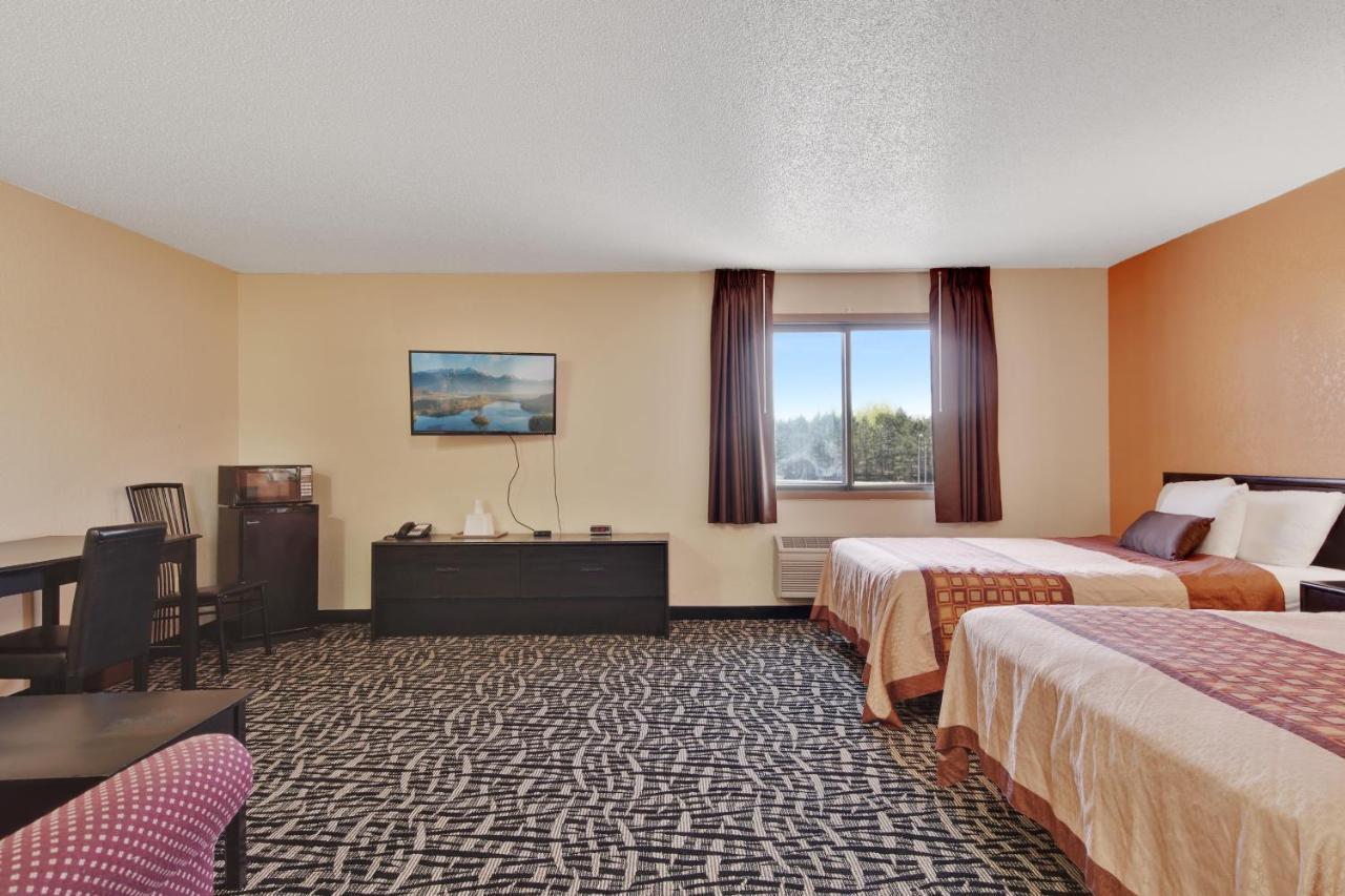 Americas Quality Inn & Suites - Finlayson Экстерьер фото
