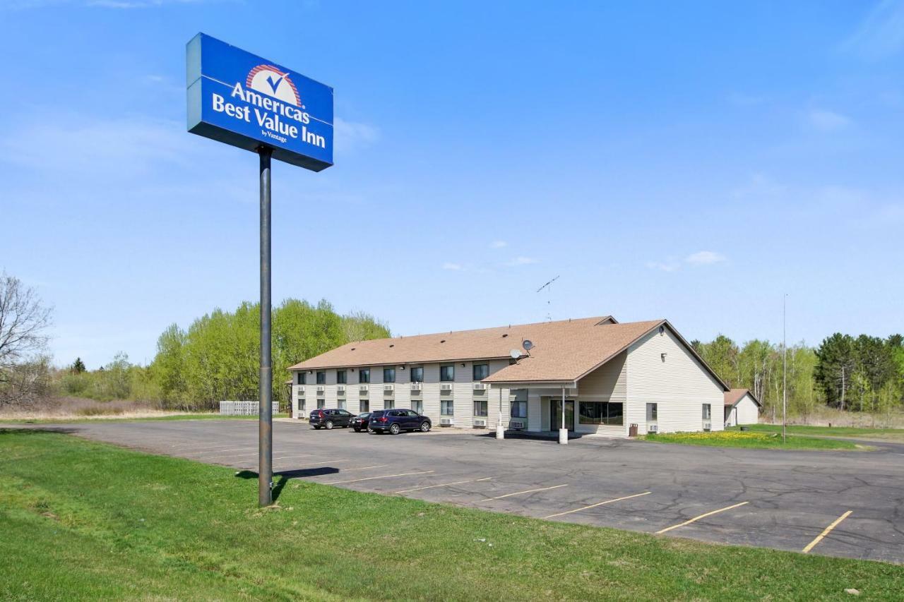 Americas Quality Inn & Suites - Finlayson Экстерьер фото